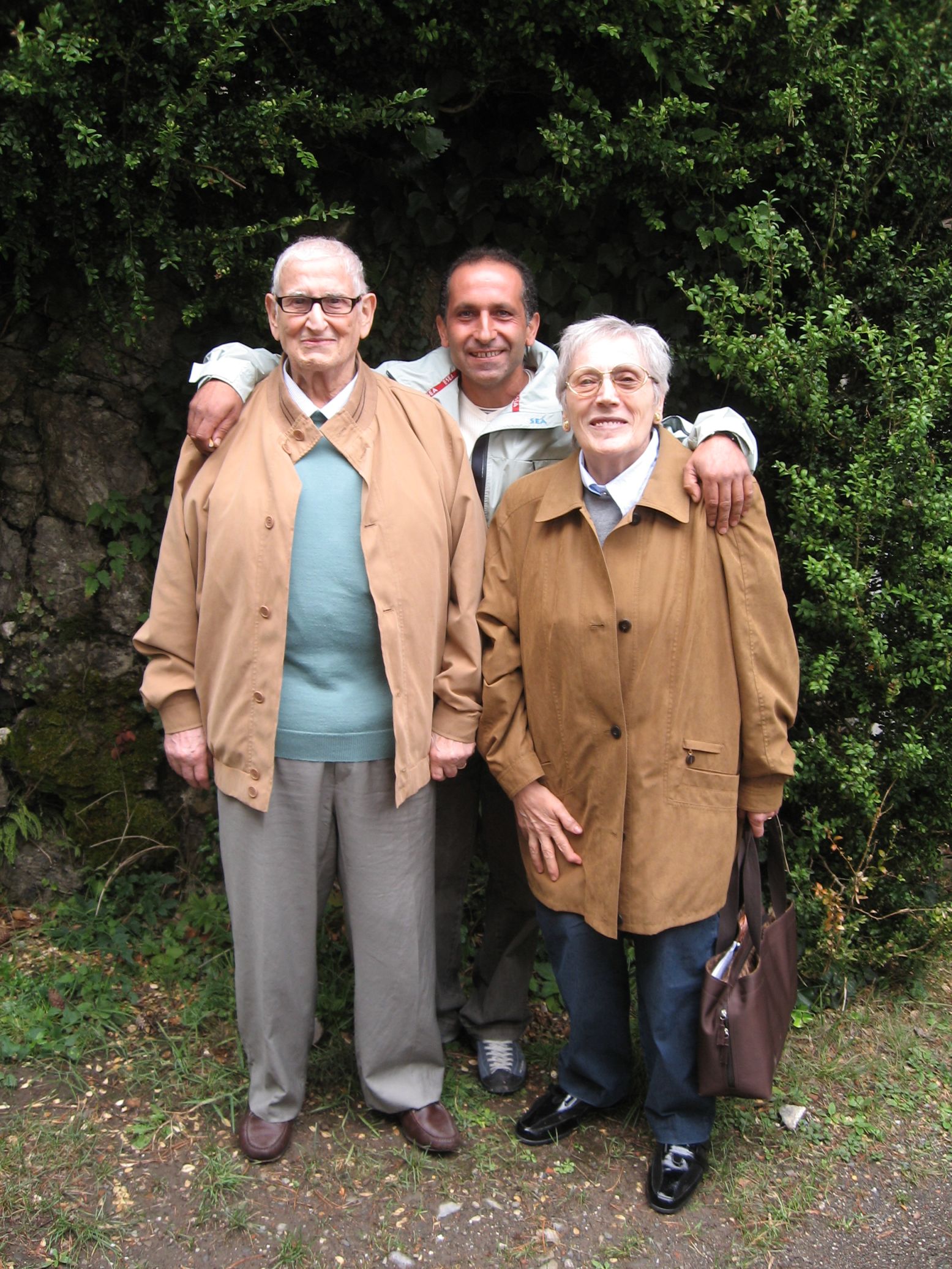 Bivacco_Persone_Impegnate_Torriglia-2009-09-20--17.19.43