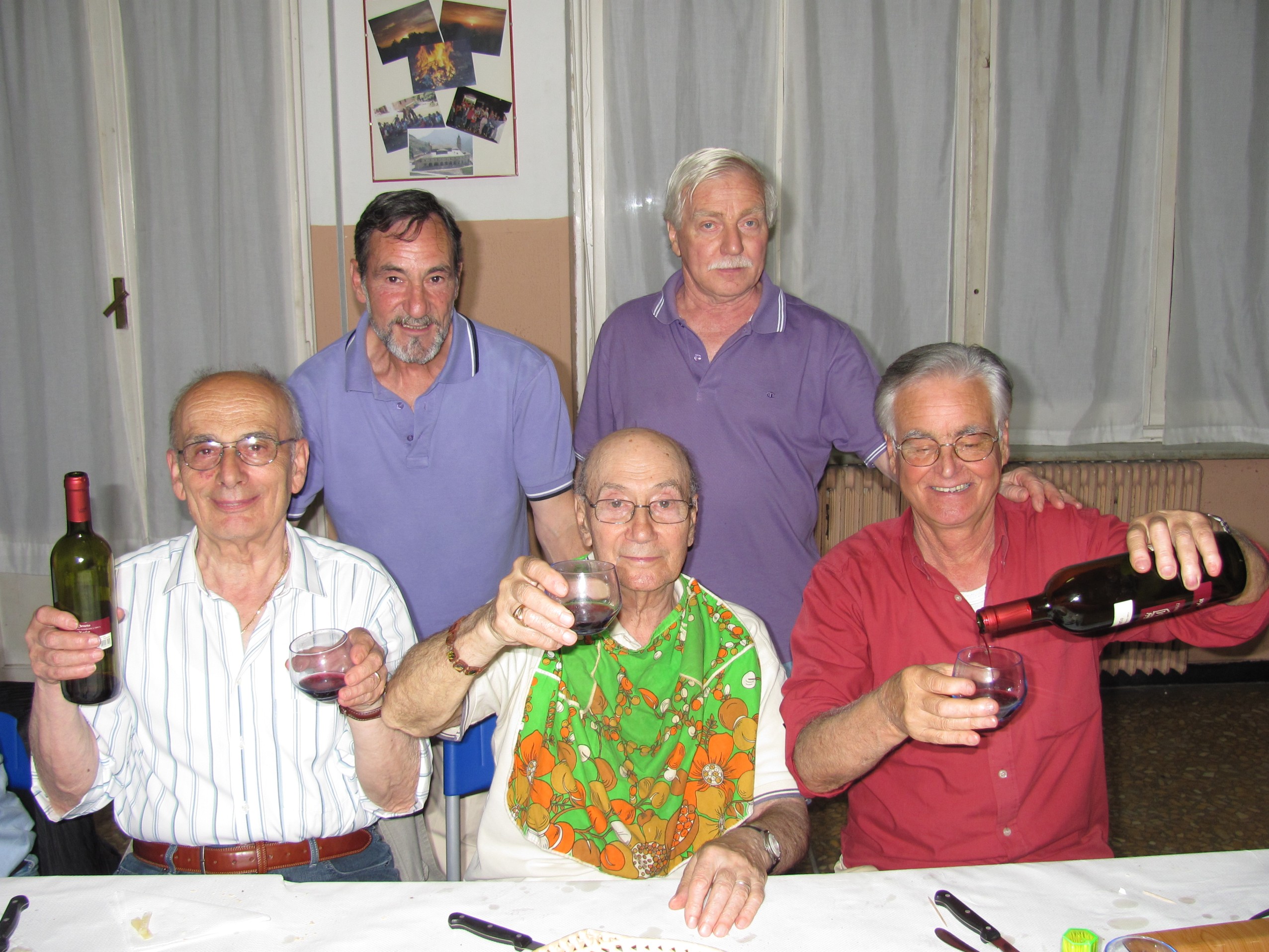cena_gruppo_lourdes-2011-05-24-21-02-25