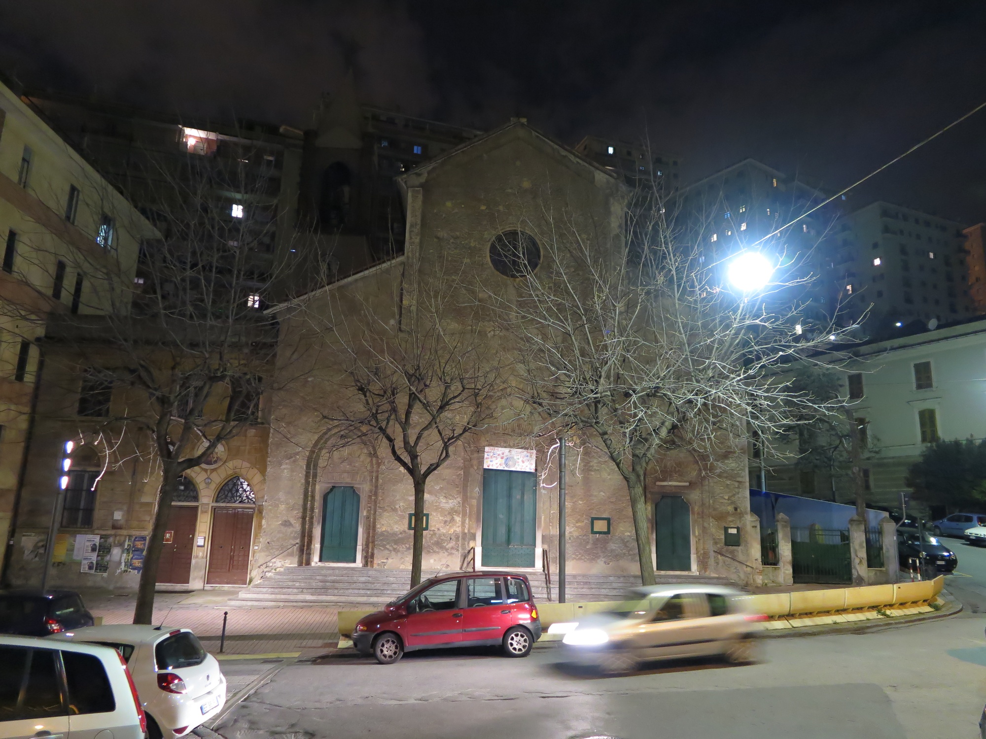 chiesa-esterno-notte-2016-03-07-22-28-09