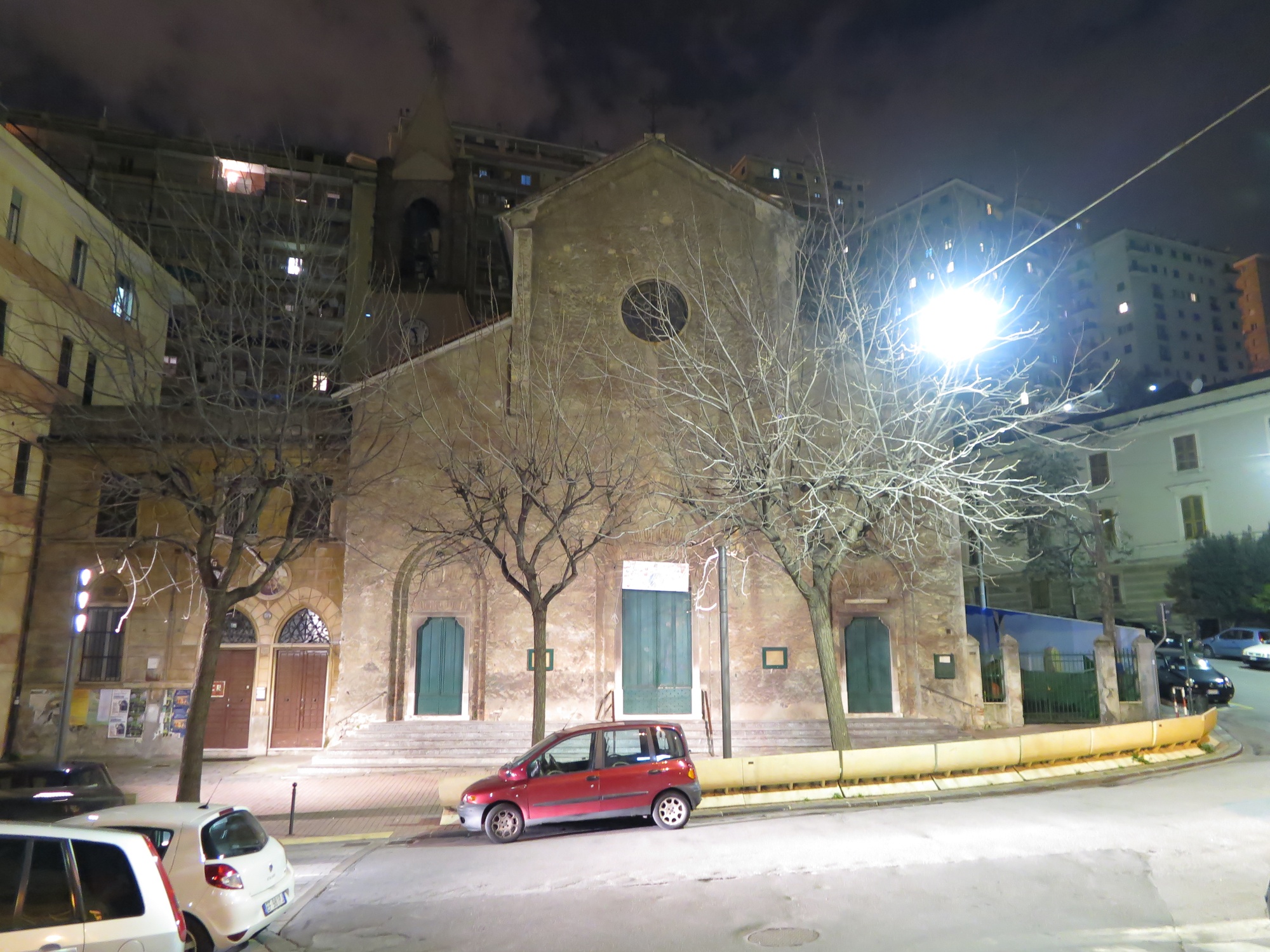 chiesa-esterno-notte-2016-03-07-22-28-32