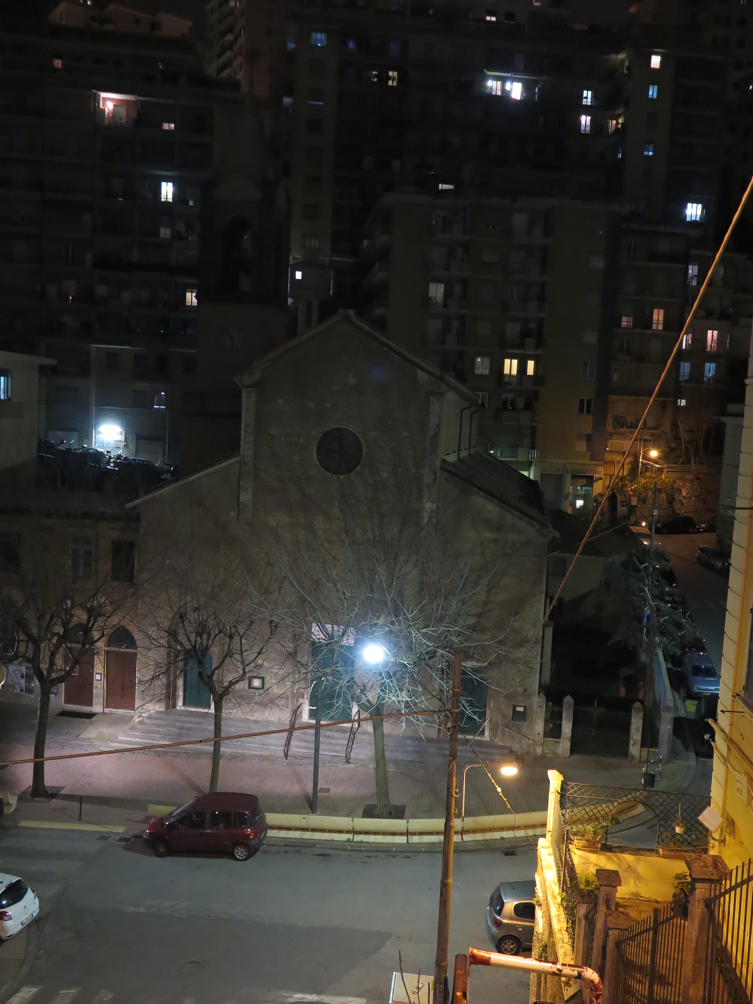 chiesa-esterno-notte-2016-03-07-22-30-28