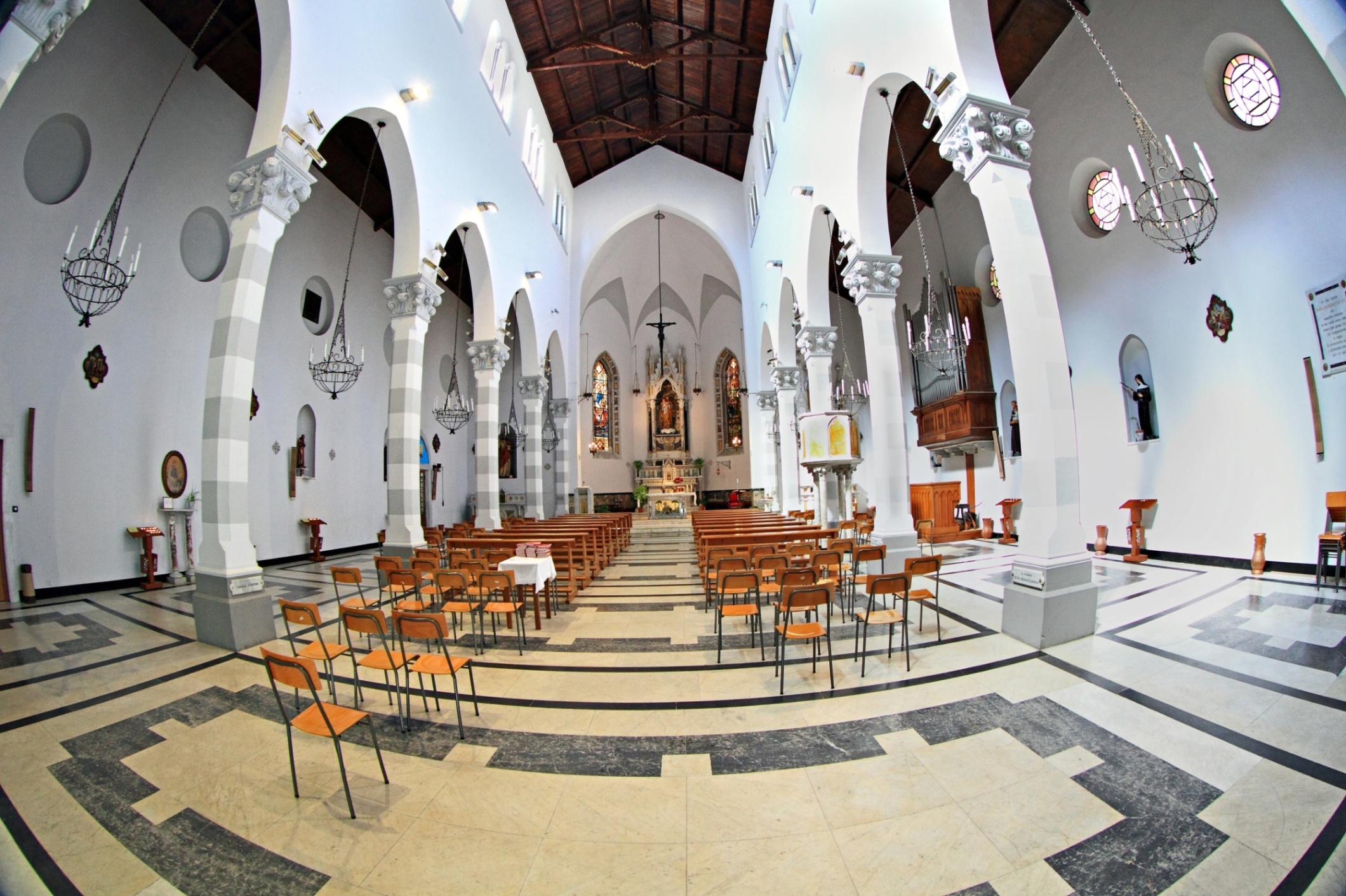 chiesa_san_giuseppe_lagaccio_grandangolo_2012-09-16-12-23-15