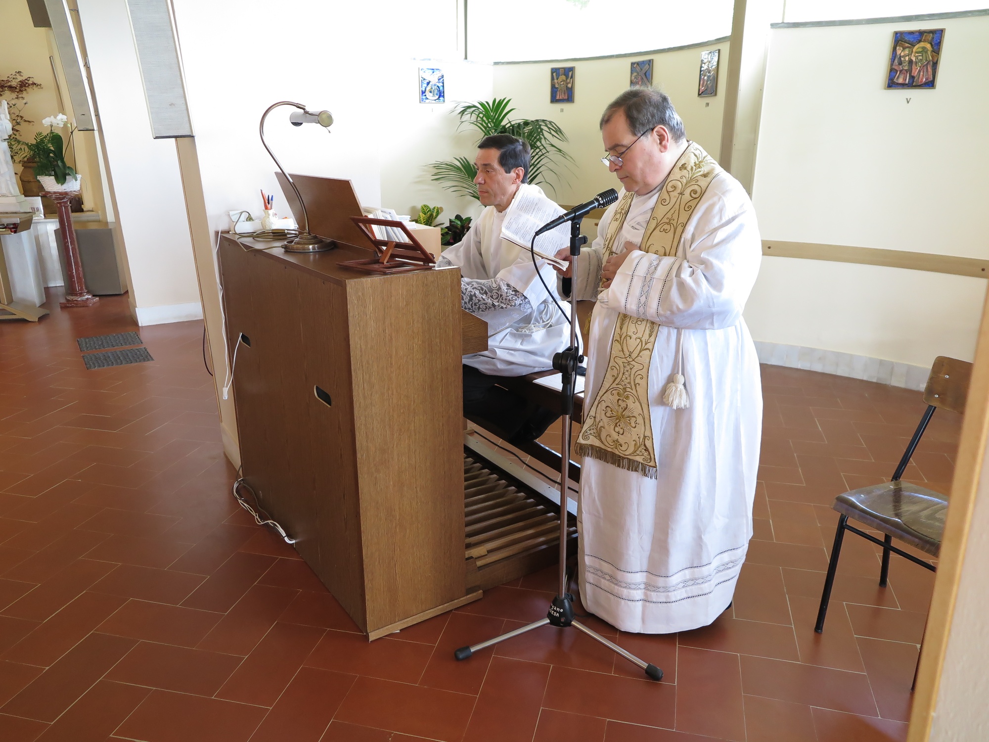 esercizi-spirituali-diocesani-poletto-bocca-di-magra-2016-03-29-12-07-51