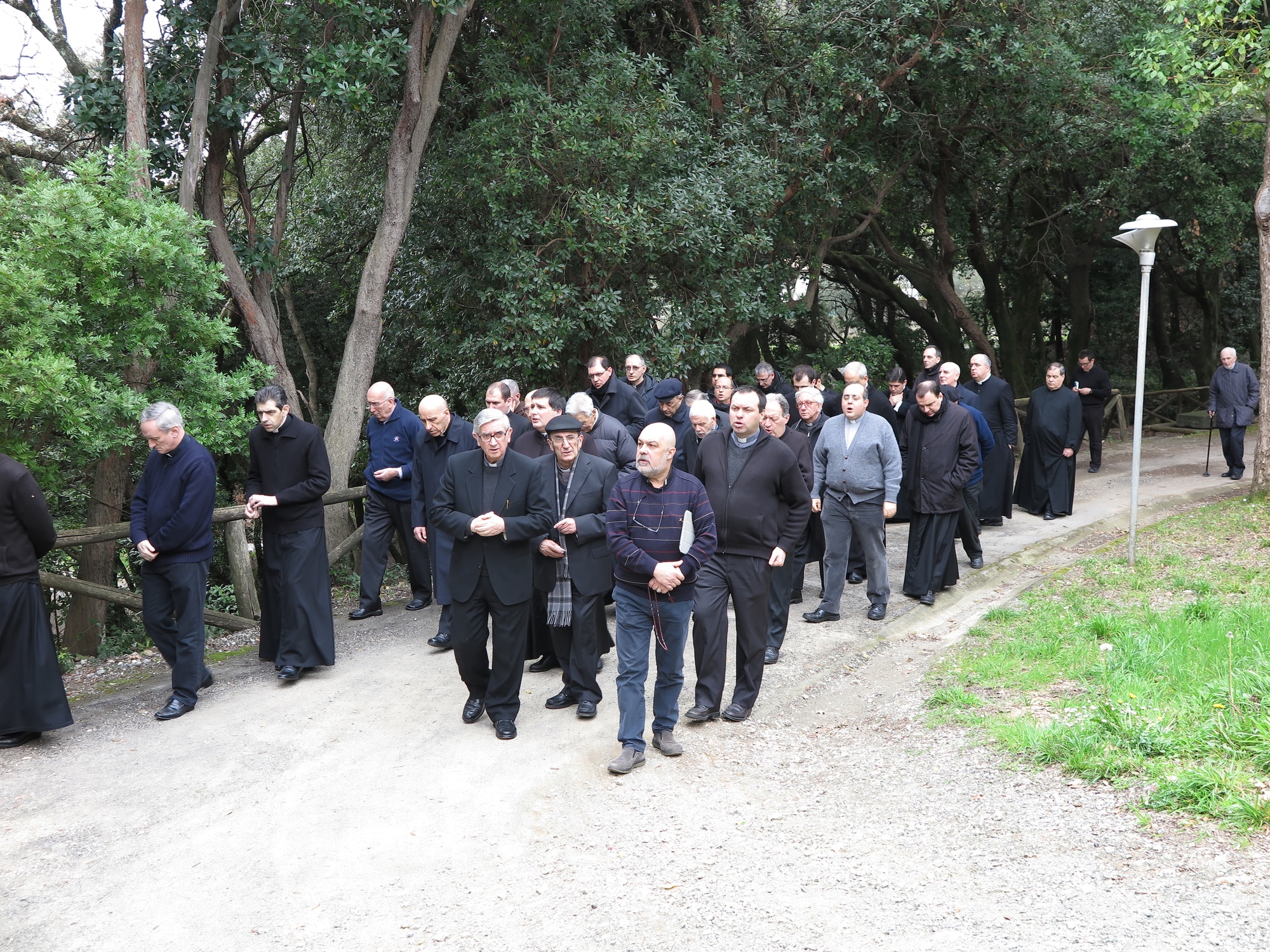 esercizi-spirituali-diocesani-poletto-bocca-di-magra-2016-04-01-10-18-03