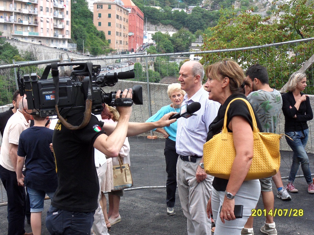 SAMSUNG DIGITAL CAMERA