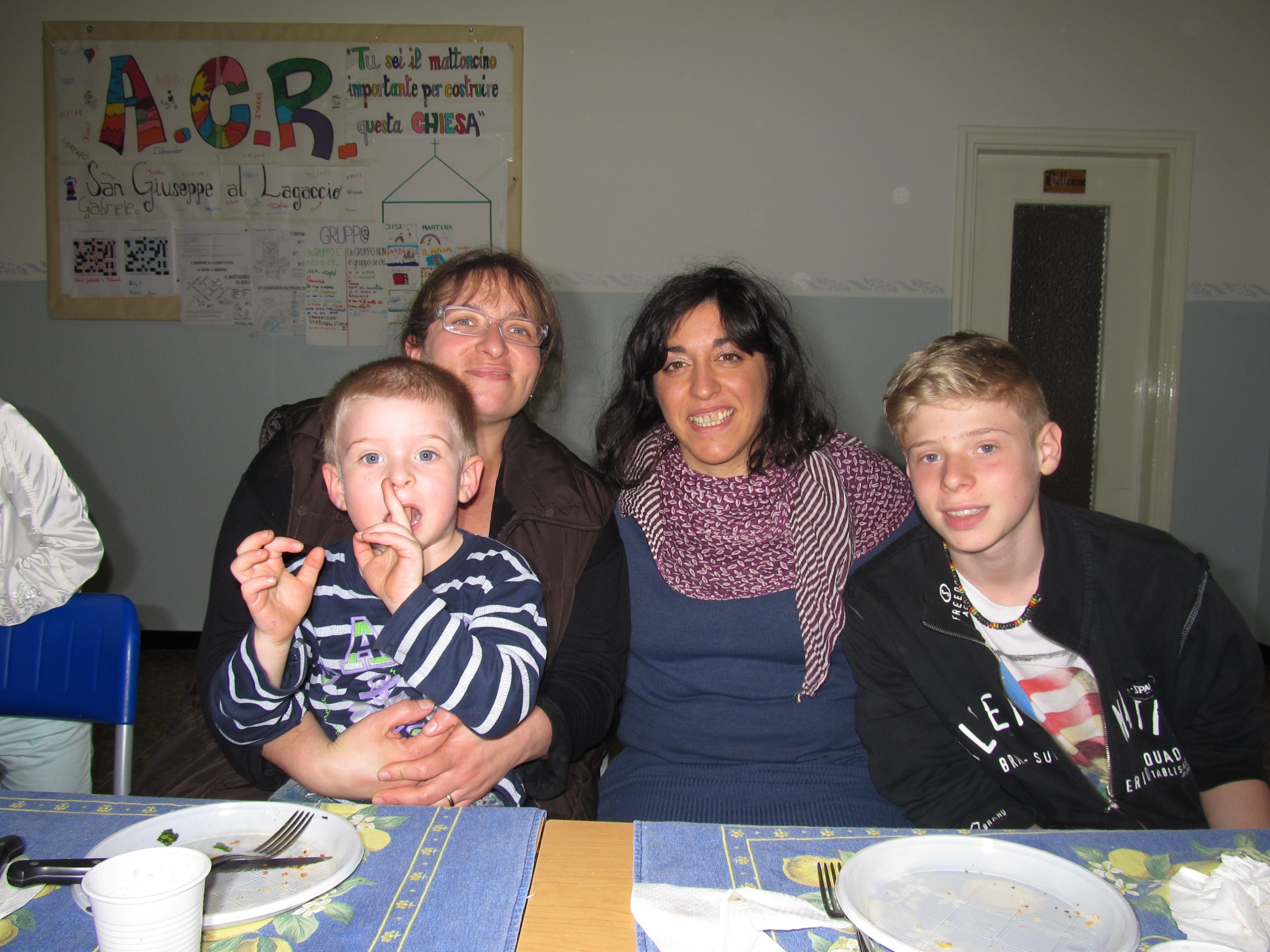 pranzo_famiglie_prima_comunione_2014-04-27-13-36-52