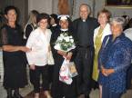 Taína attorniata dai parrocchiani del Lagaccio presenti alla celebrazione
