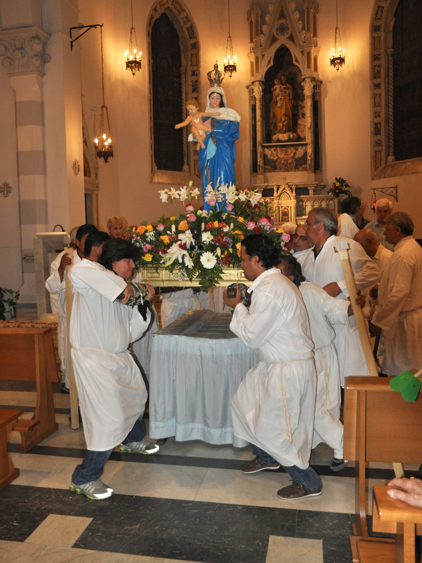 processione_madonna-2011-05-29-21-00-02