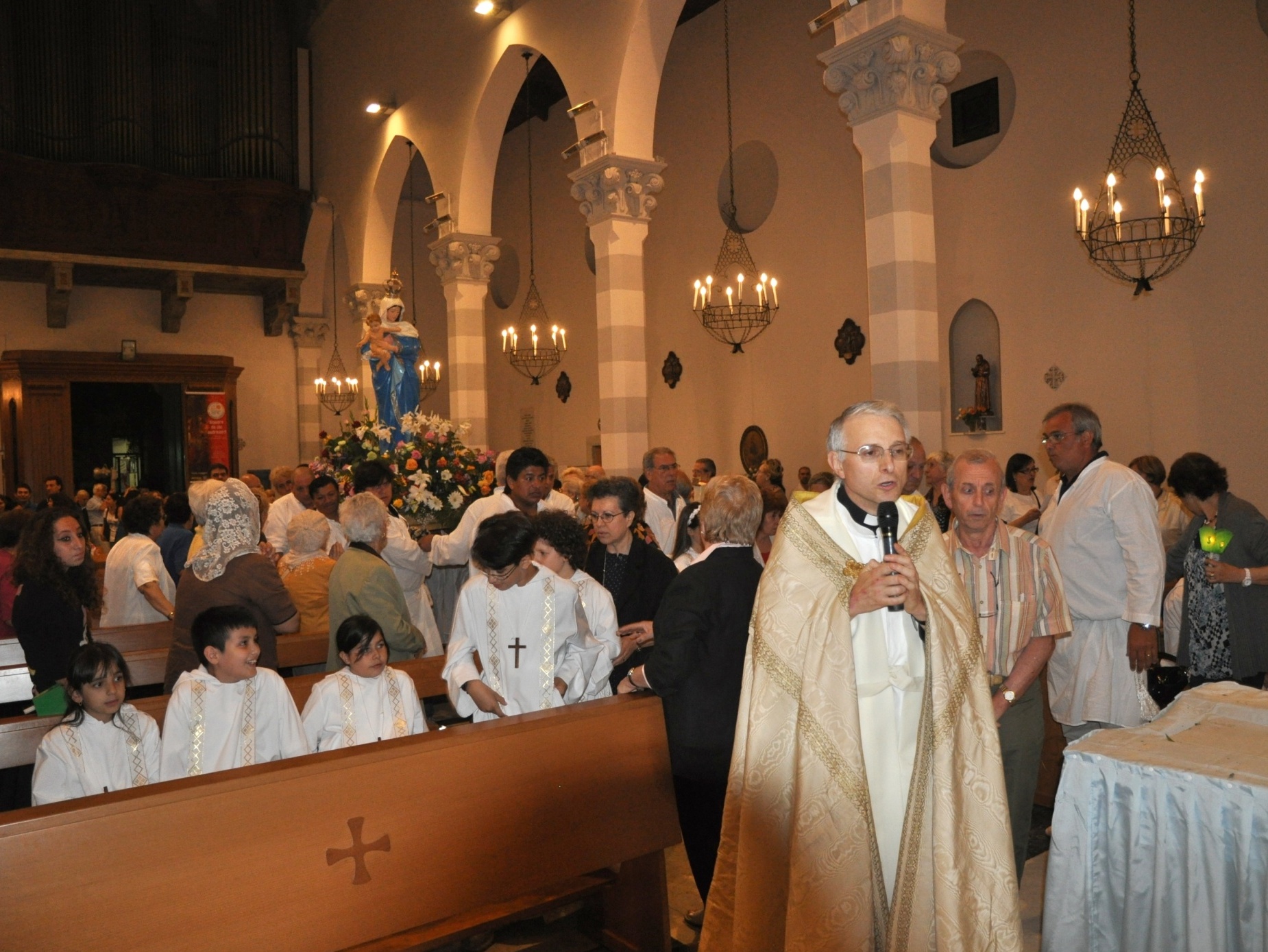 processione_madonna-2011-05-29-22-00-43