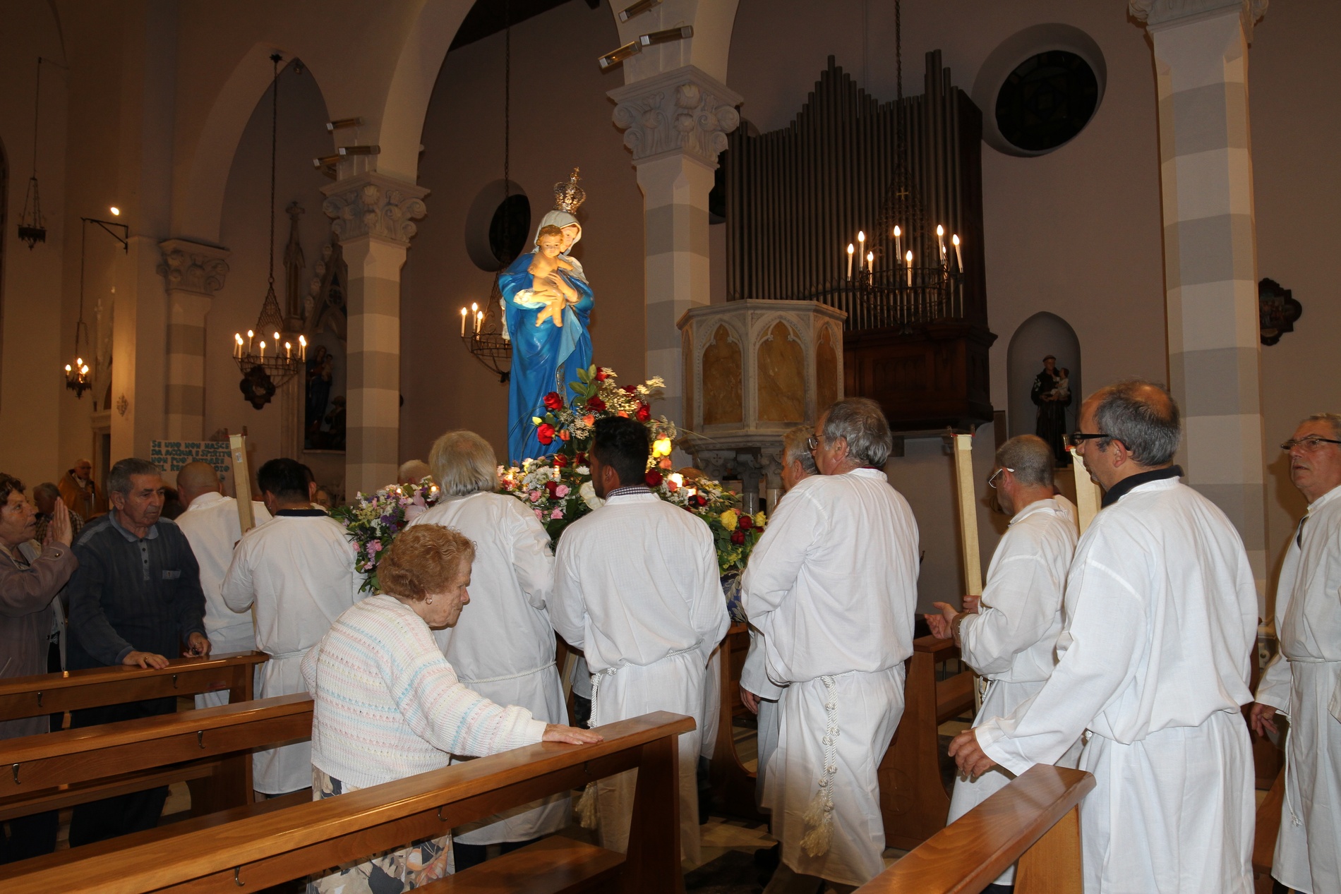 processione-madonna-2015-05-31-21-48-27