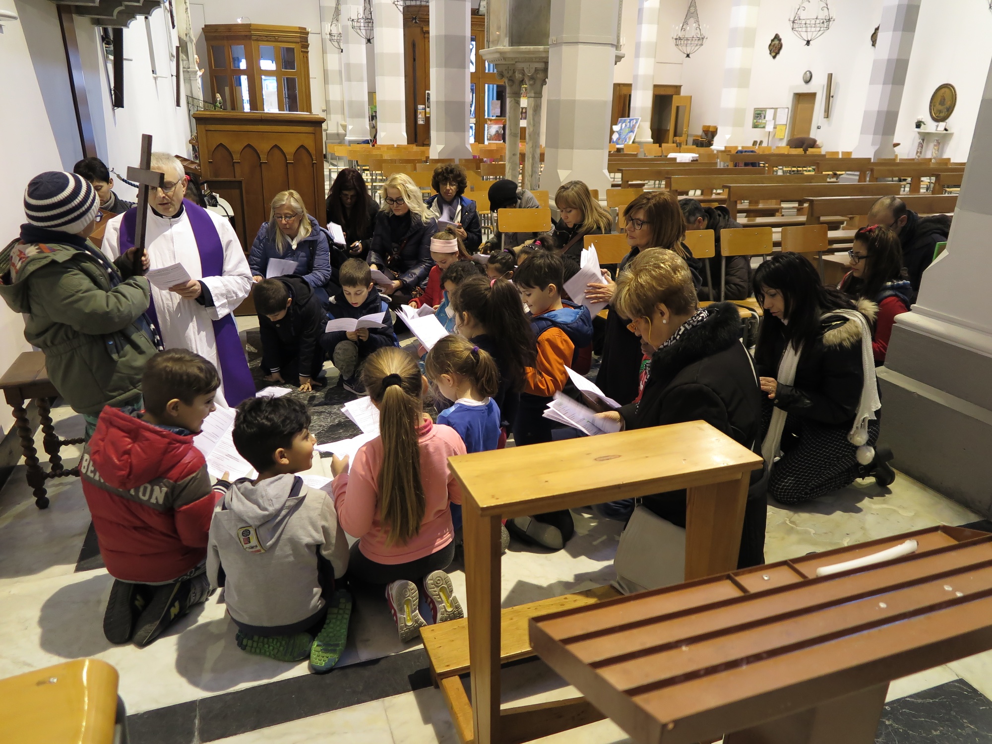 via-crucis-catechismo-2016-03-18-17-19-55