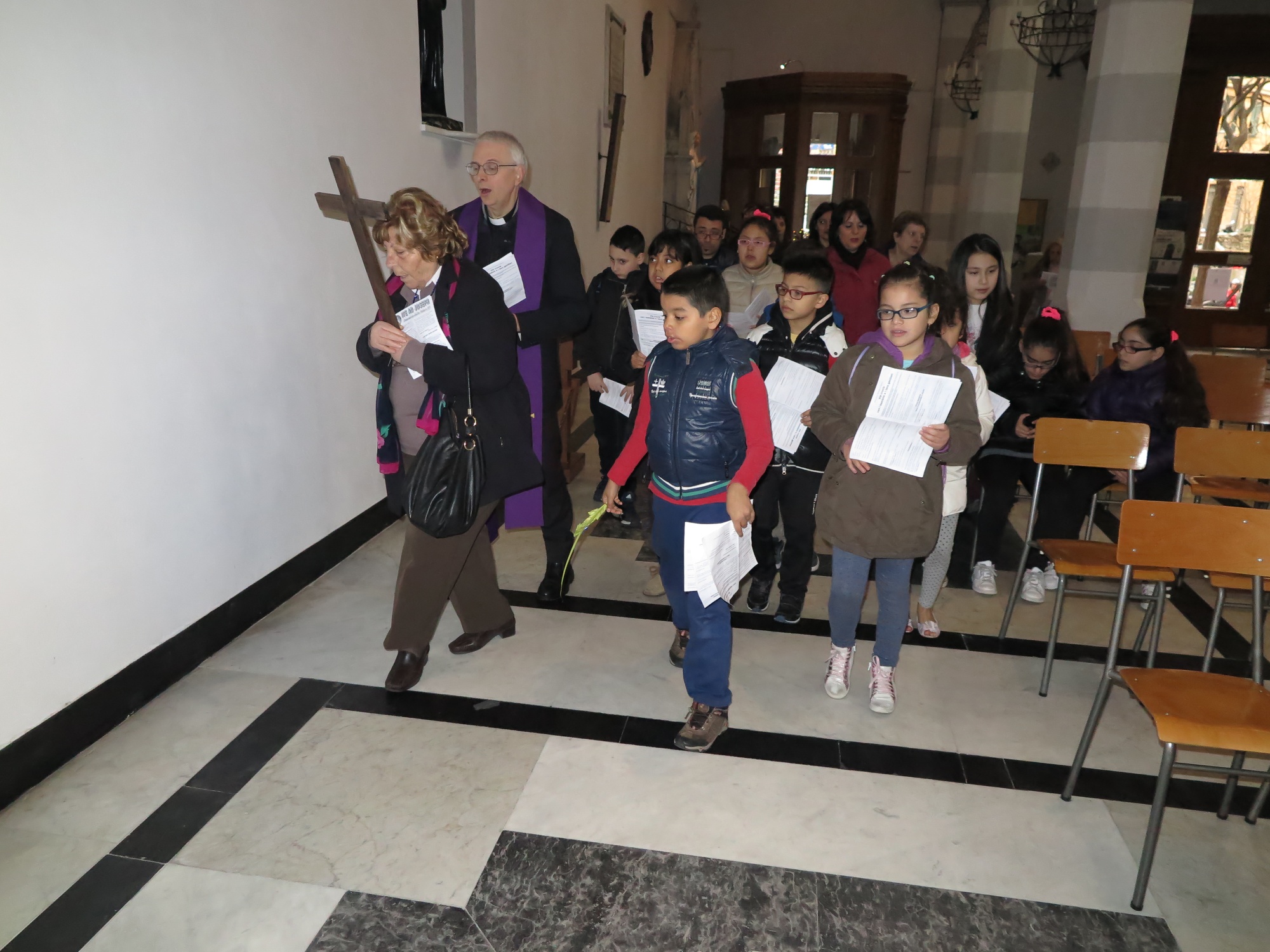 via-crucis-catechismo-2016-03-20-10-24-50