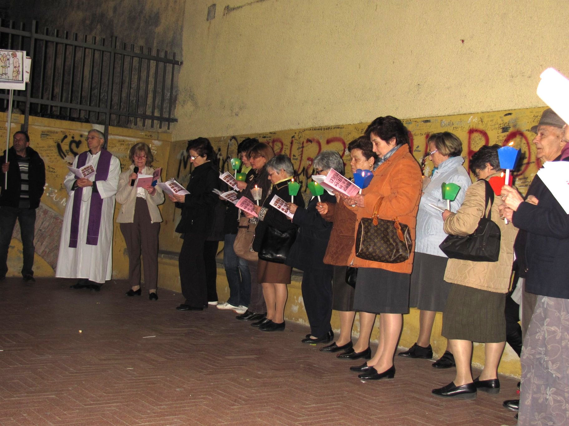 via_crucis-2011-04-15-20-20-16