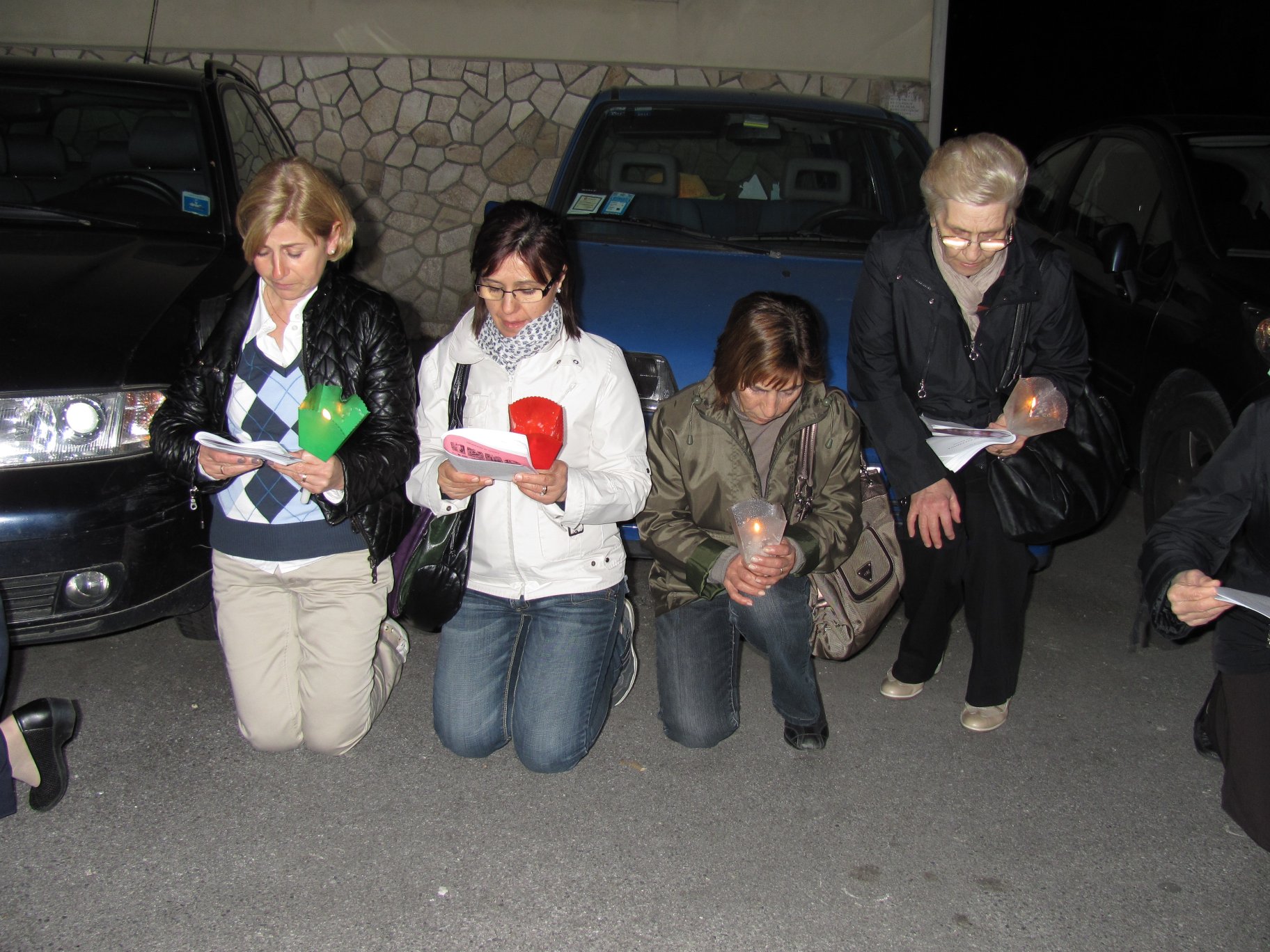 via_crucis-2011-04-15-21-32-52