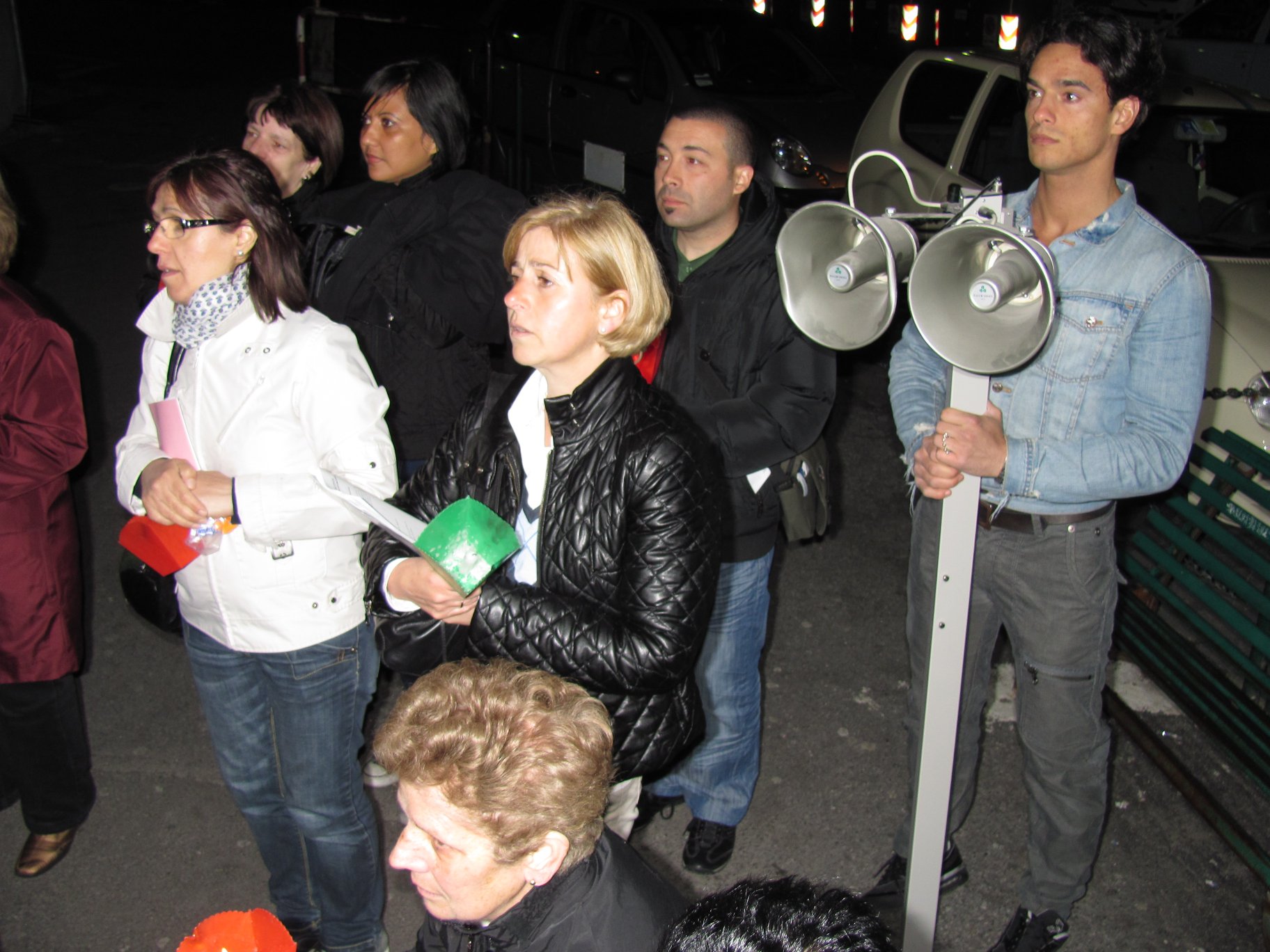 via_crucis-2011-04-15-21-56-19