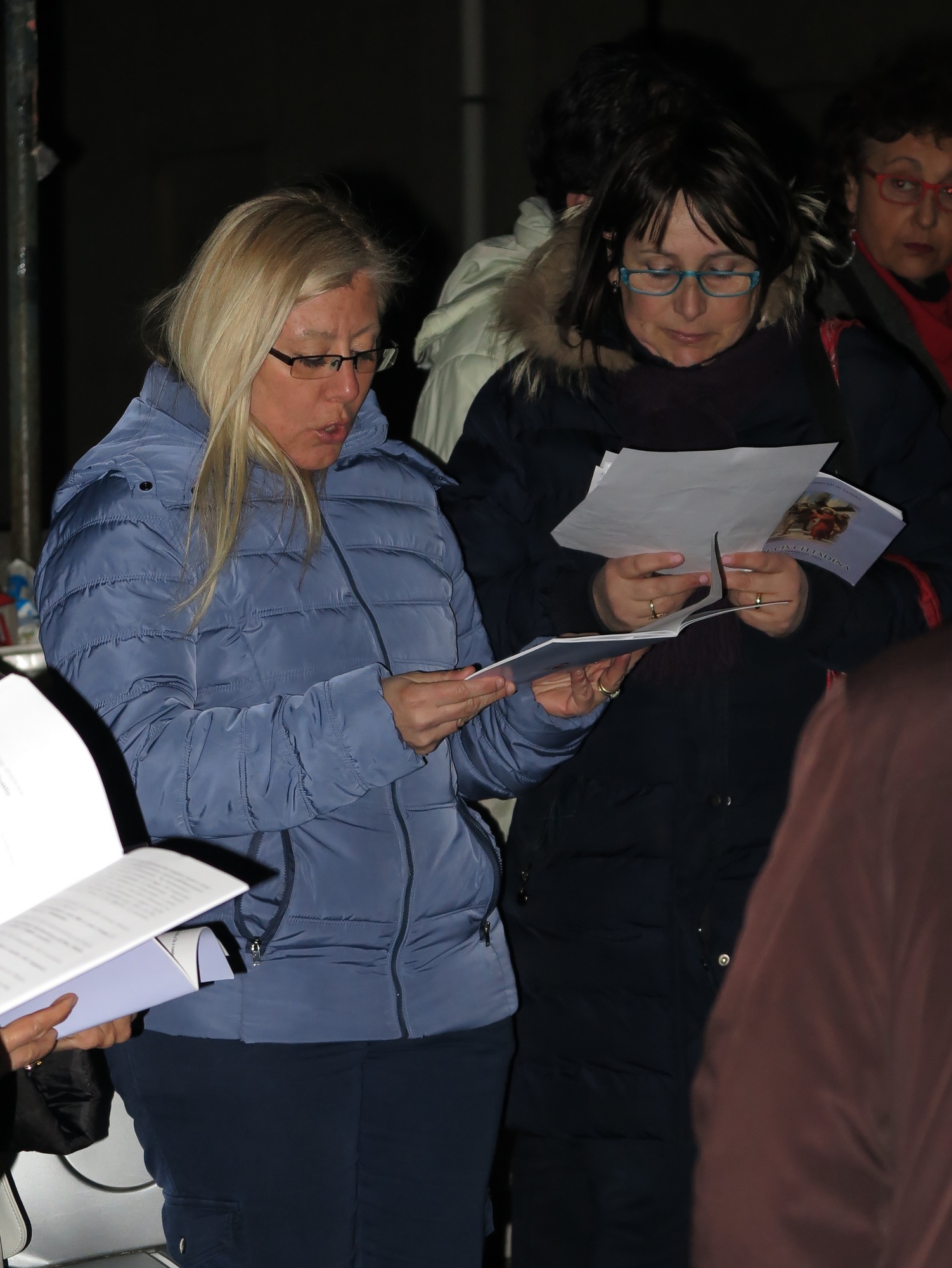 via-crucis-parrocchiale-2016-03-18-21-30-12