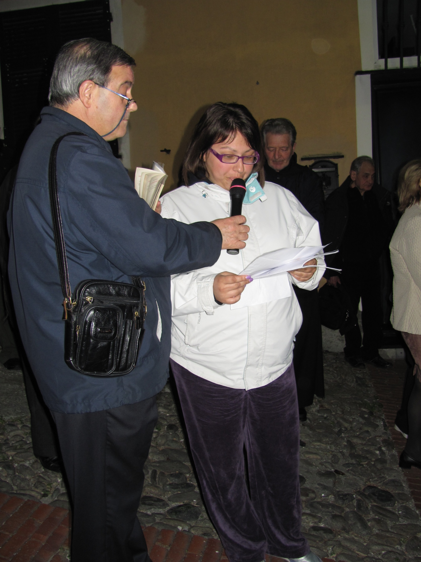 via_crucis_vicariale-2011-04-08-20-12-33