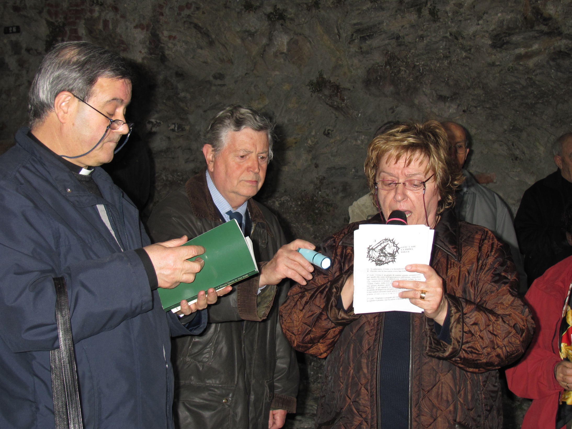 via_crucis_vicariale-2011-04-08-20-17-45