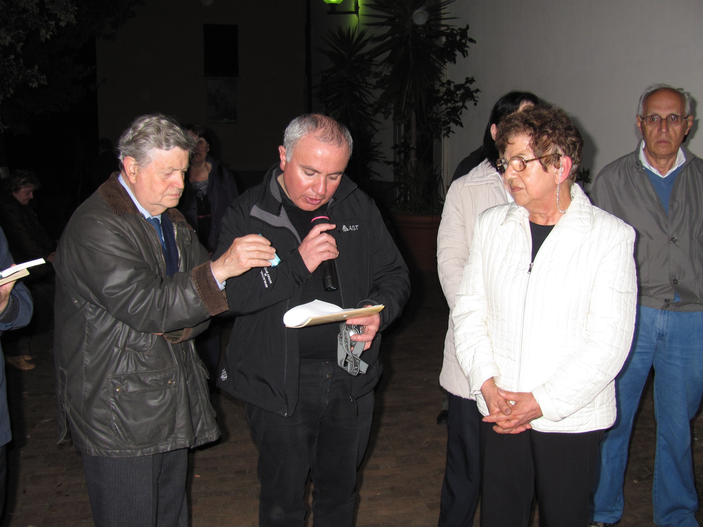 via_crucis_vicariale-2011-04-08-20-57-54